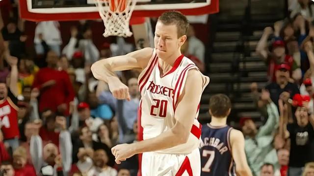 当时火箭球, 突然回传, 以将连胜延 当时火箭球, 突然回传, 以将连胜延