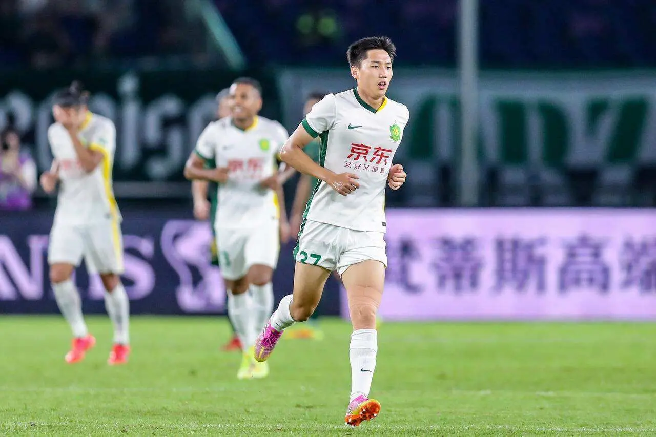 争冠的拦路, 国安位列其