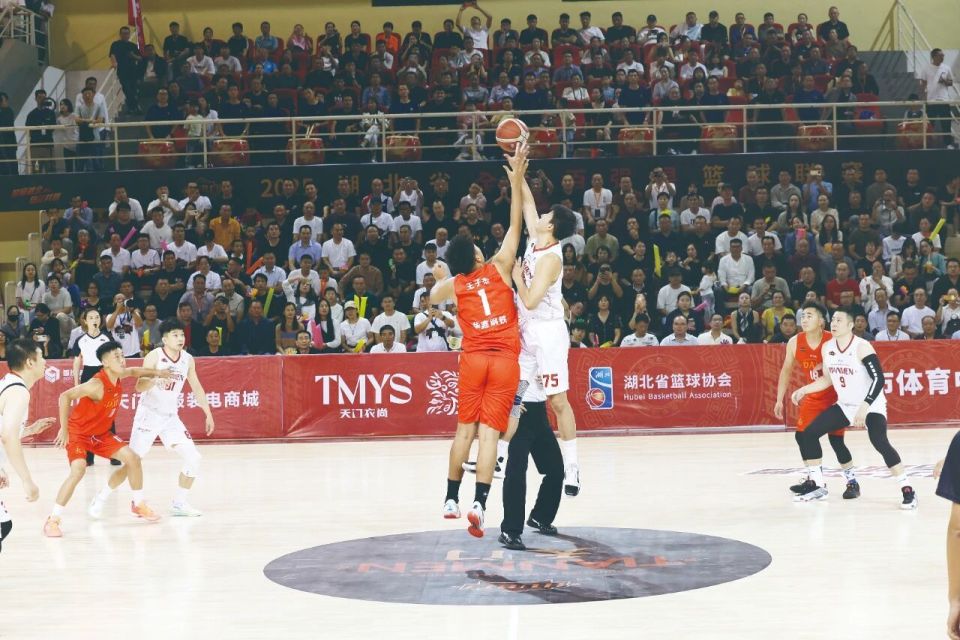 体中心记者, 百强县篮球