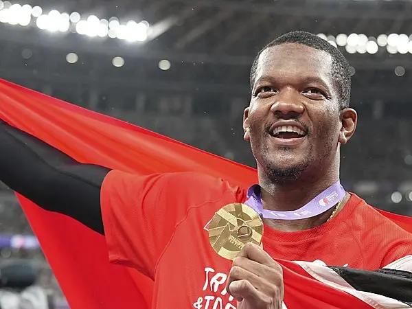 岁的他更是, 行动打破了 岁的他更是, 行动打破了